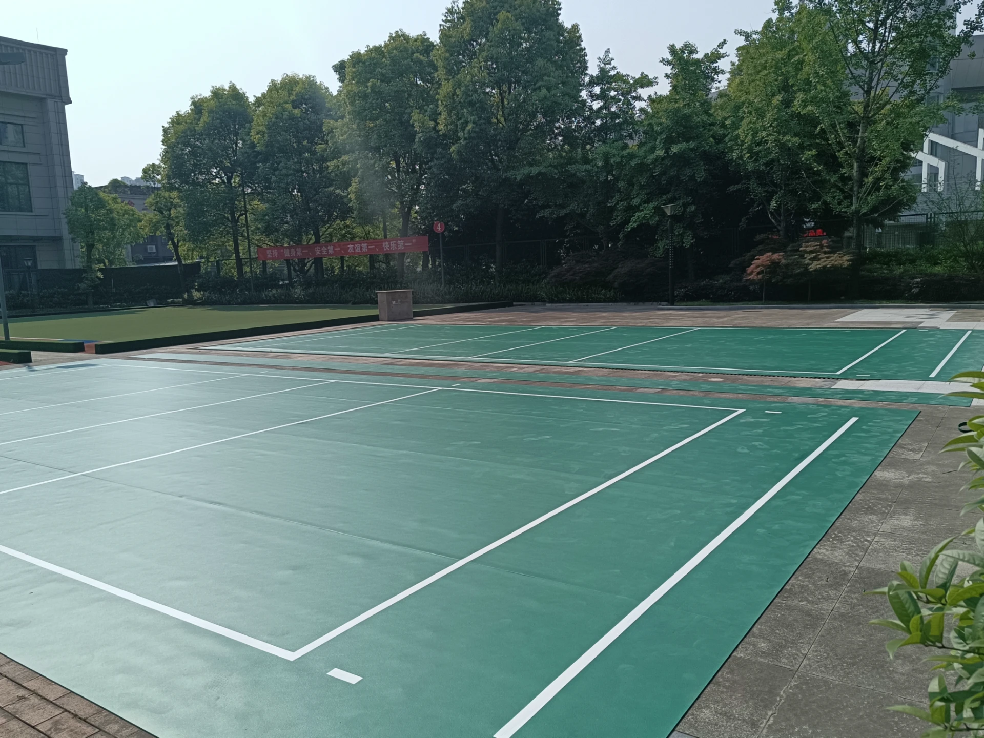 Choosing the Right Tennis Court Flooring